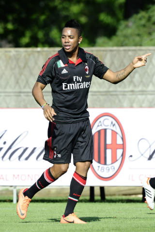 Il Santos torna alla carica per Robinho article-post