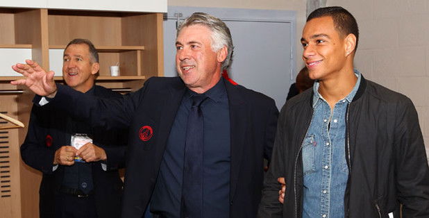 Ufficiale: Van der Wiel è del Psg preview