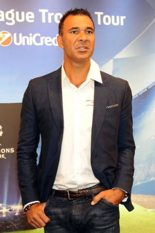 Gullit: “Io al Milan? Sarebbe un onore” preview