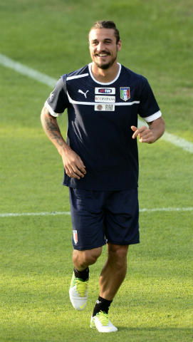 Osvaldo: “Cerco di dare tutto in campo” preview