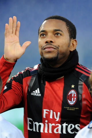 Milan, niente Santos per Robinho article-post