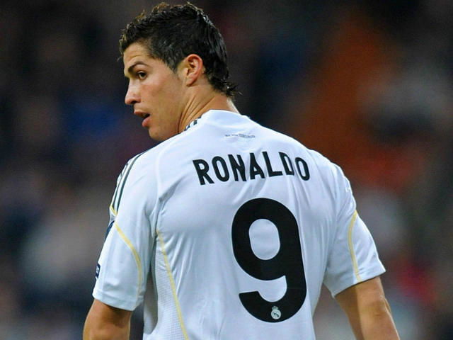 Cristiano Ronaldo: E’ corsa a tre preview