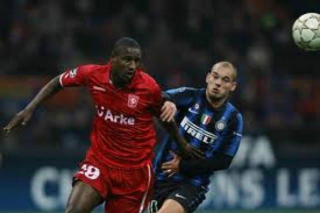 Fulham: si valuta Douglas a parametro zero preview