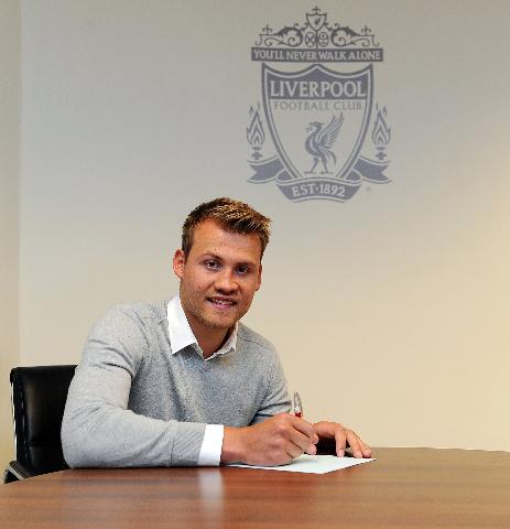 Ufficiale: Liverpool, ecco la firma di Mignolet preview