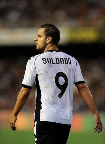 Valencia: summit in corso per la cessione di Soldado preview