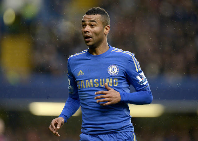 Ashley Cole si offre, il Real Madrid ci pensa preview