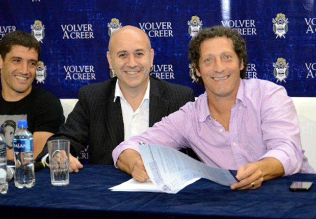 Ufficiale: Gimnasia La Plata, rinnova il tecnico Pedro Troglio article-post