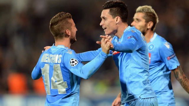 Canta Napoli: Callejon e Mertens stendono la Juve preview