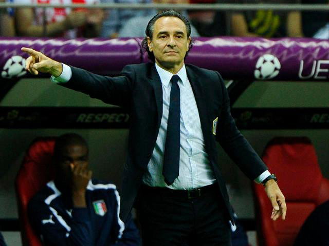 Prandelli: “Ho scelto questo gruppo, no a Totti e Toni” preview