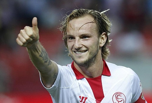 Ds Siviglia: “Rakitic piace a tanti, anche alla Lazio” preview