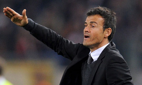Toto panchina Barça, Luis Enrique nato con la camicia preview