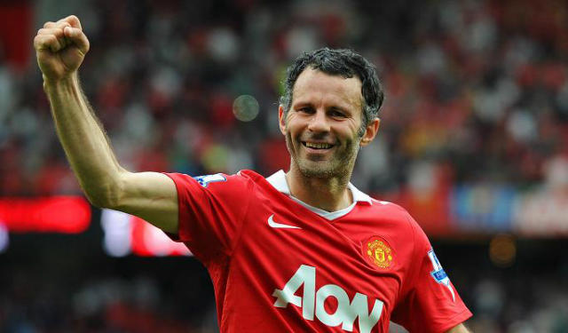 Bomba del Mirror: Giggs tornerà a giocare per lo United article-post