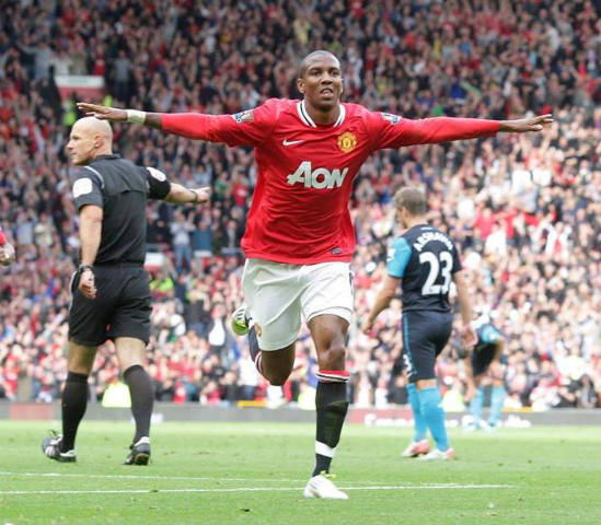 Young in uscita dall’Old Trafford, tre di Premier su di lui preview