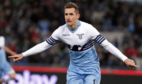Klose: “Futuro? Finiamo bene la stagione, poi vedremo” article-post