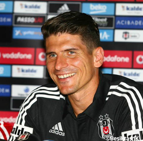 Besiktas, Gomez si presenta: “Qui per fare tanti gol” preview