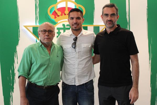 Ufficiale: Juan Manuel Vargas raggiunge Macía al Betis preview