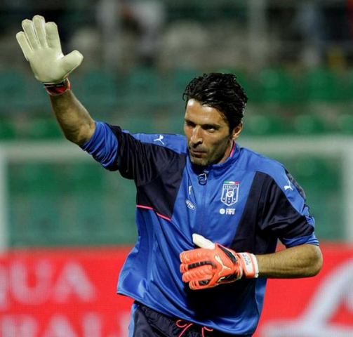 Buffon, 150 perle festeggiate con due prodezze preview