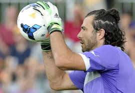 Frey dice addio al calcio: “Ringrazio tutti i club con cui ho giocato” preview