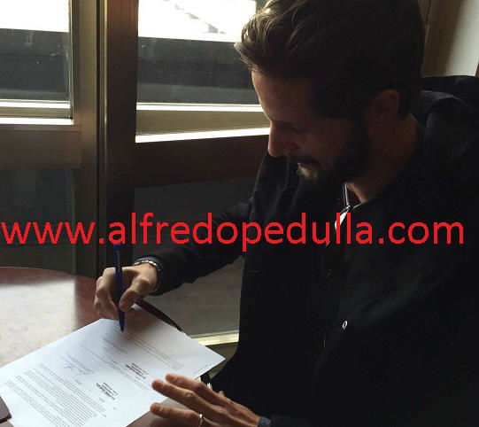 Antonini dall’Ascoli al Livorno: ecco la foto della firma preview