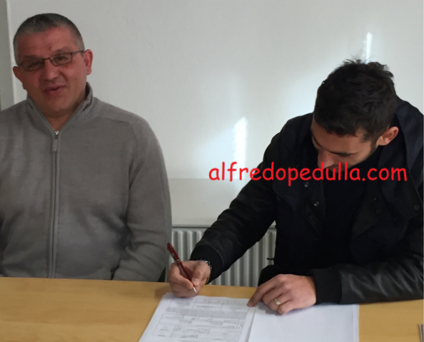 Pazienza alla Reggiana: ecco le foto della firma preview