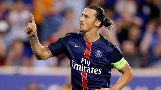 Ibra risponde alla Tour Eiffel: “Hai ragione, anch’io ti amo” preview