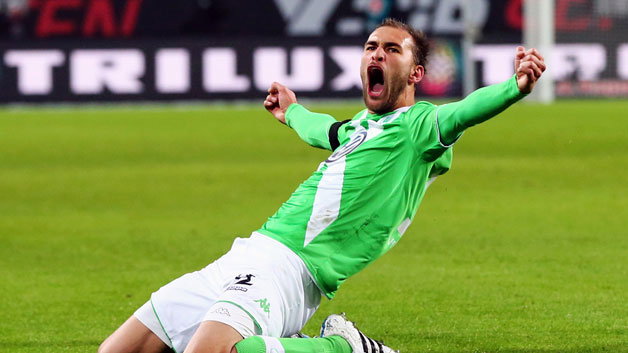 Wolfsburg: tre club di Premier sulle tracce di Bas Dost preview