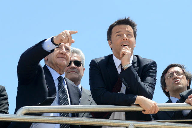 Renzi: “La Serie B costruirà un campo di calcio a Lampedusa” preview