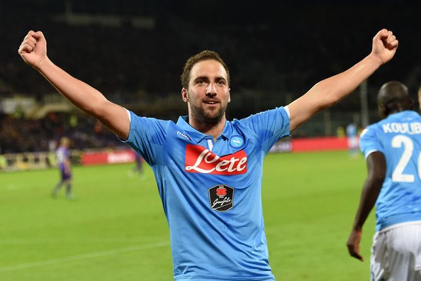 Il Napoli: “Su Higuain solo falsità, pretendiamo rispetto” preview