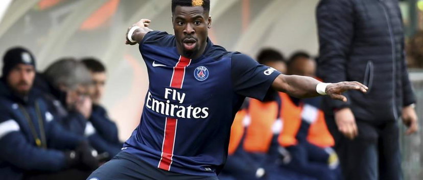 Equipe: Aurier resta al Psg, saluta Van Der Wiel preview