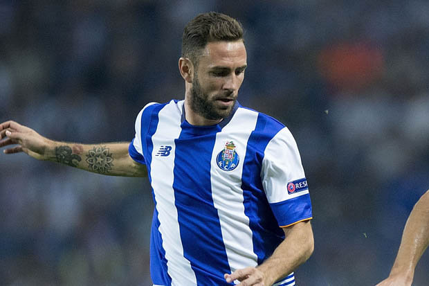 Sun: il Porto deciso a riscattare Layun preview