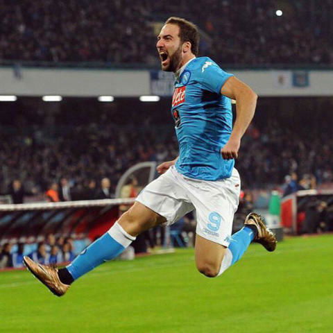 Napoli, ridotta di una giornata la squalifica di Higuain preview