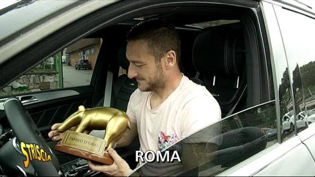 Altro Tapiro per Totti: “Cena con Spalletti? No, non ci siamo incrociati” preview