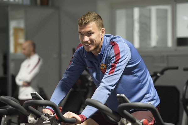 Dzeko: “Anno difficile. Il prossimo andrà meglio” preview