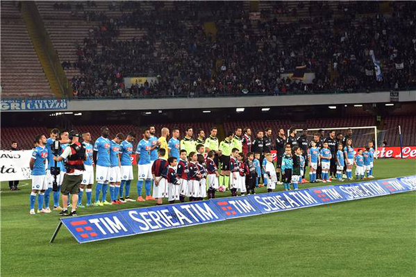 De Magistris: “In estate la riqualificazione del San Paolo” preview