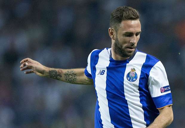 Dos Santos svela: “In estate Layun andrà al Real” article-post