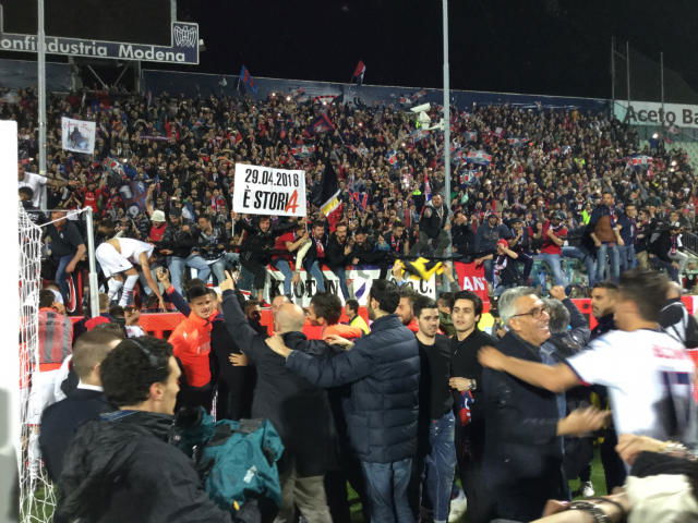 Crotone, le altre immagini di una notte fantasticA preview