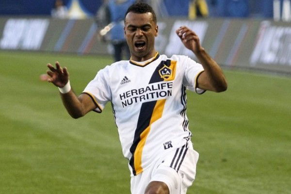 LA Galaxy, espulsione da record per Ashley Cole: due gialli in 15 secondi preview