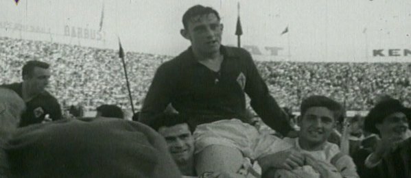 La Fiorentina omaggia il 60° anniversario del primo scudetto preview