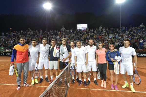 La Roma si dà al tennis per beneficenza: show al Foro Italico preview