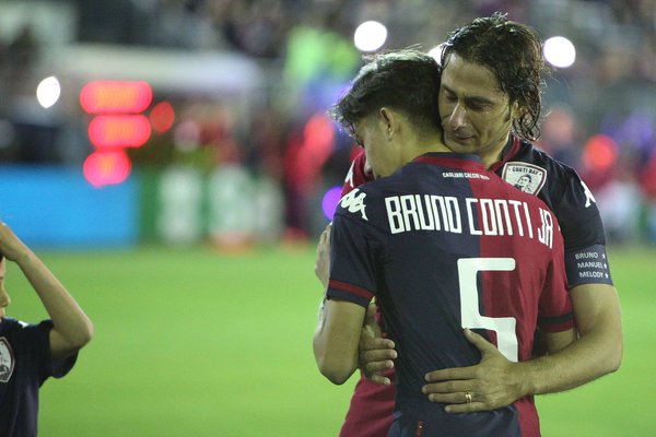 Cagliari, doppia festa: per la A e Daniele Conti preview