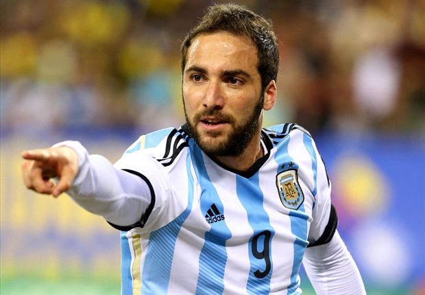 Higuain: “Ora penso all’Argentina, poi testa solo al Napoli” preview