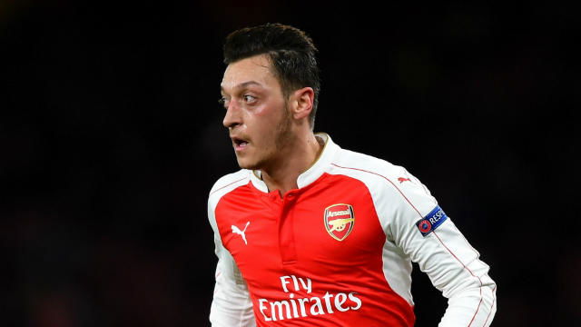 Times: Arsenal, Ozil temporeggia sul rinnovo preview