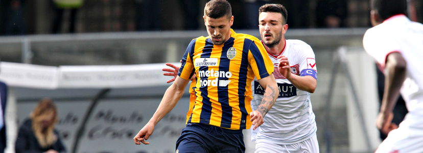 Ufficiale: l’Hellas Verona riscatta Wszolek dalla Sampdoria preview