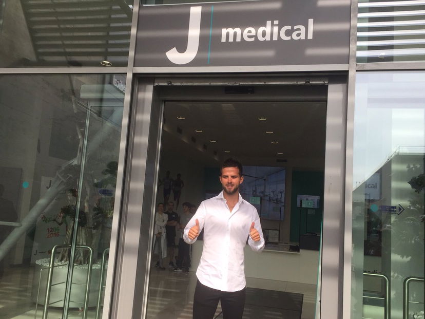 Pjanic: “Spero che per gli altri sia ancora difficile sfidarci” preview