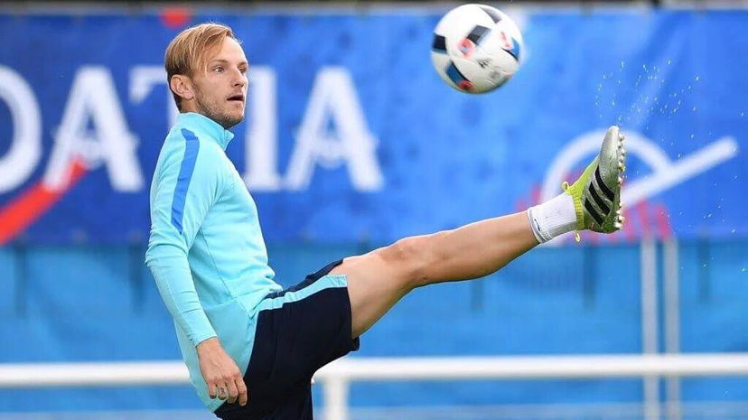 Rakitic duro: “E’ una vergogna, rischiamo di essere espulsi dagli Europei” preview