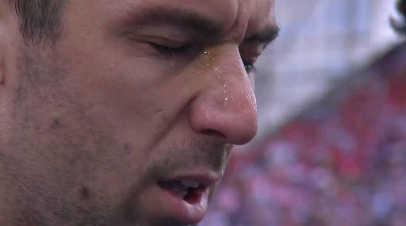 Le lacrime di Srna per il padre scomparso preview