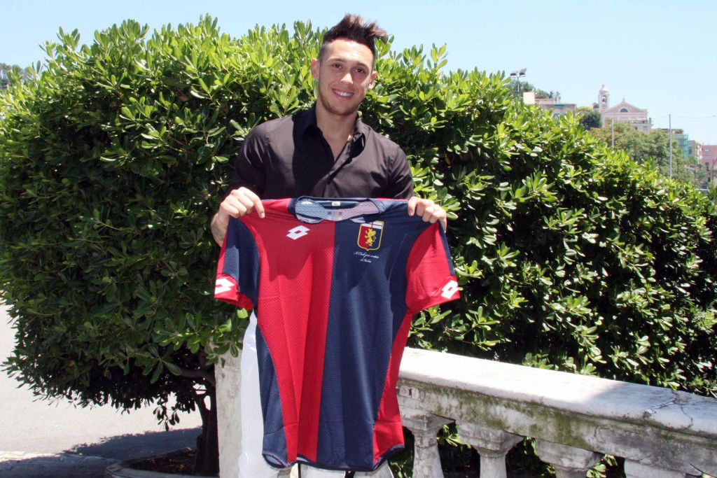 Ufficiale: Lucas Ocampos al Genoa article-post