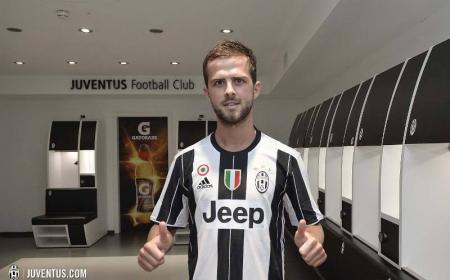 Pjanic Juve ufficiale
