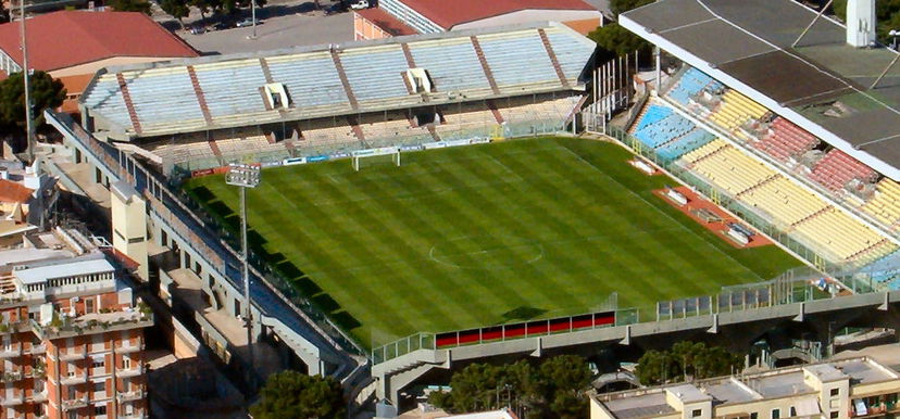 Foggia-Pisa, prepartita caldo. E un irrigatore… preview