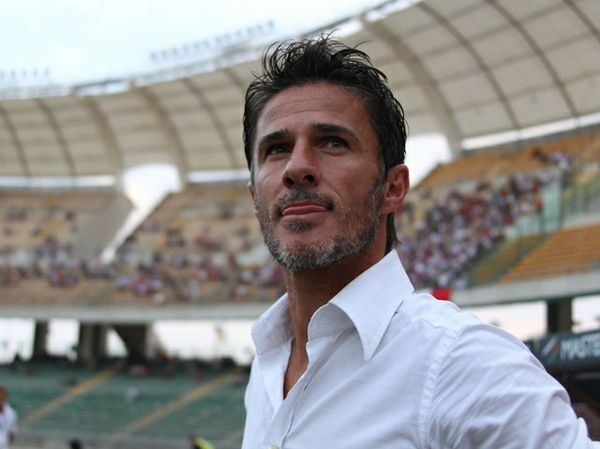 Carbone si presenta: “Ringrazio la società, dobbiamo riportare la Ternana ad alti livelli” preview